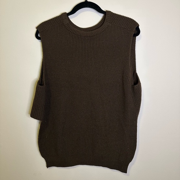 Brown Knit Vest Sweater - Picture 2 of 4